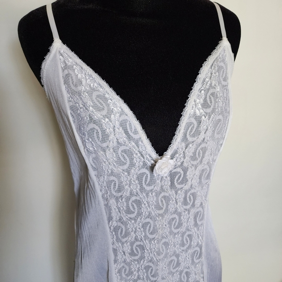 Vintage lace long white deep vneck slip dress - Picture 5 of 10